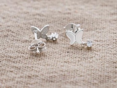 925 Sterling Silver Cubic Zirconia Butterfly Stud Earrings 5x6 mm.