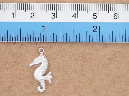 1 of 925 Sterling Silver Seahorse Pendant 9x19mm.