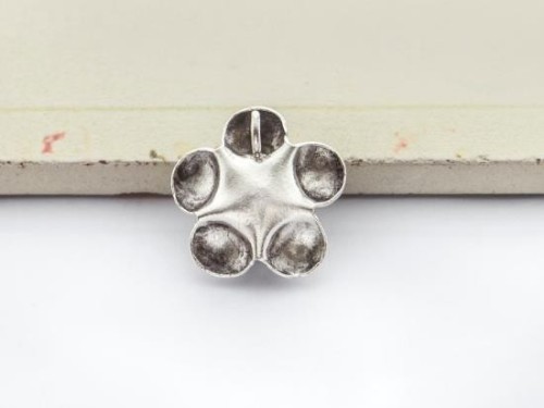 1 of Karen Hill Tribe Silver Flower Pendant 19mm.