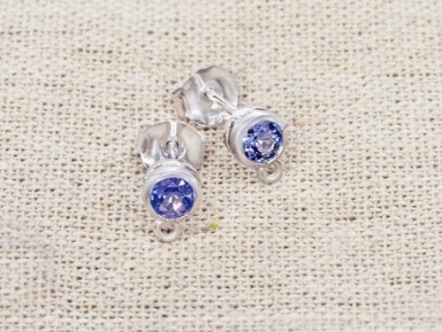 1 Pair of Natural Round Tanzanite& Sterling Silver Bezeled Stud Earrings Post Findings 5 mm.