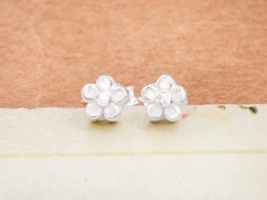 925 Sterling Silver Flower Stud Earrings 5mm.