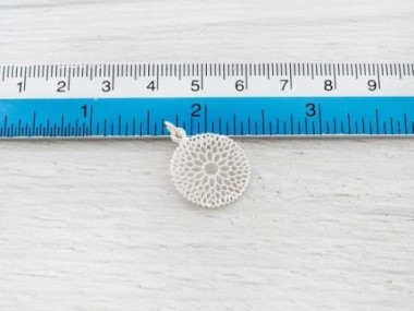 925 Sterling Silver Filigree Flower Pendant 18 mm.