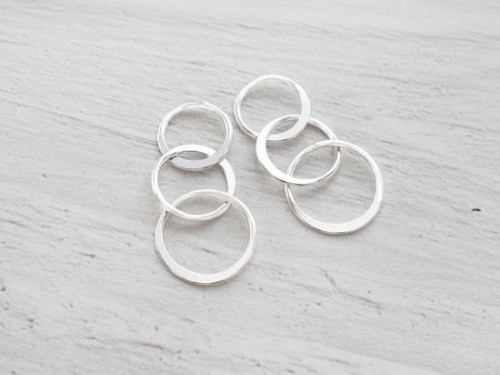 4 of 925 Sterling Silver Three-Link Circle Rings Charms, Connectors 22x13 mm.