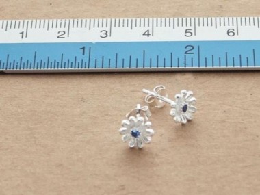 925 Sterling Silver Daisy Stud Earrings, with Lab grown Sapphire.