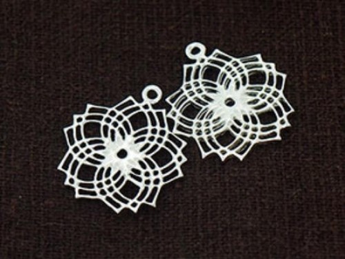 2 of 925 Sterling Silver Filigree Flower Pendants 19 mm. Polish Finished