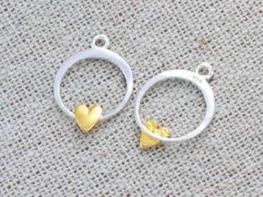 925 Sterling Silver Circle Charms With Gold Plated Heart 12 mm.