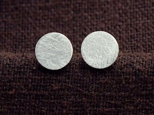 1 pair of 925 Sterling Silver Brushed Tiny Circle Disc Stud Earrings 6mm. minimalist earrings