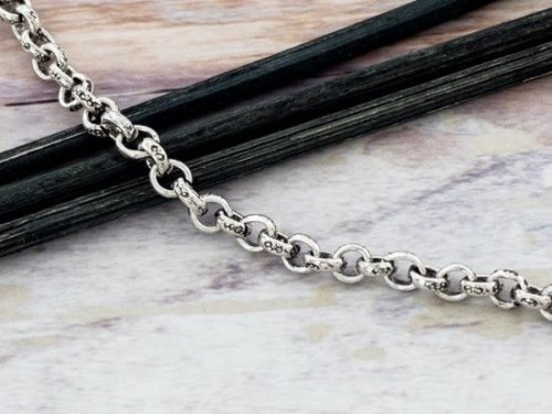 9 inches of Karen Hill Tribe Silver Imprint Opened Link Chain 3.7mm.