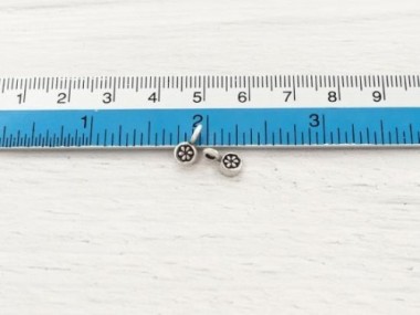 Karen Hill Tribe Silver Daisy Imprint Charms 5 mm.