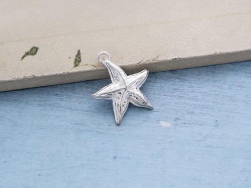 1 of 925 Sterling Silver Starfish Pendant 16mm.