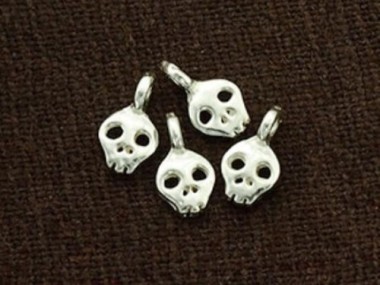 925 Sterling Silver Skull Charms 4.7x5.8mm.