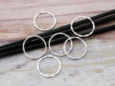 925 Sterling Silver Hammered Circle Closed Rings, Connectors 18mm.