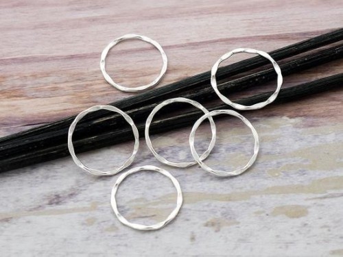 6 of 925 Sterling Silver Hammered Circle Closed Rings, Connectors 18mm.