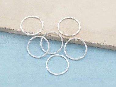 925 Sterling Silver Hammered Circle Closed Rings, Connectors 18mm.