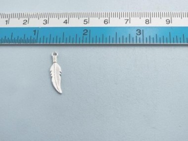 925 Sterling Silver Feather Charms 5x23.5 mm.