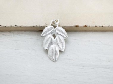 925 Sterling Silver Leaf Pendant 15x26mm.