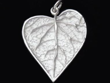 925 Sterling Silver Leaf Pendant 20x22mm.