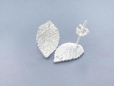 925 Sterling Silver Leaf Stud Earrings 9.5x16.5mm.