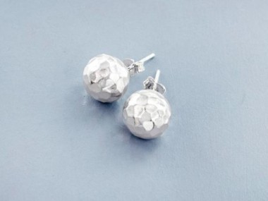 Karen Hill Tribe Silver Hammered Round Stud Earrings 10mm.