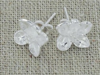 925 Sterling Silver Orchid Stud Earrings 6.5mm.