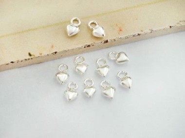 925 Sterling Silver Tiny Heart Charms 4 mm.