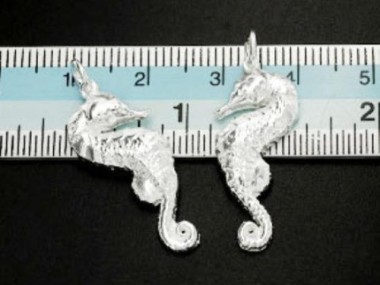 925 Sterling Silver Seahorse Pendants 11x25mm.