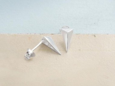 925 Sterling Silver Tiny Triangle Stud Earrings 5x10mm.