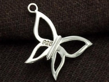 925 Sterling Silver Butterfly Pendant 14x20mm.