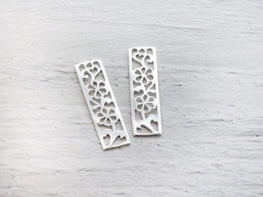 925 Sterling Silver Cut out Flower in Rectangle Charms 7x26 mm.