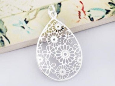 925 Sterling Silver Filigree Flower Drop Pendant 19x25 mm.