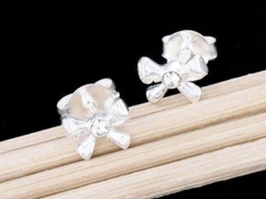 925 Sterling Silver Tiny Bow Stud Earrings 4.5x6.5mm.,