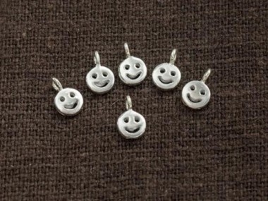 925 Sterling Silver Little Smiley Charms 4 mm