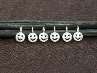 925 Sterling Silver Little Smiley Charms 4 mm