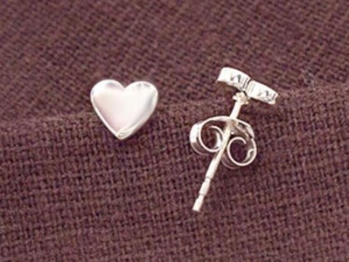 1 pair of 925 Sterling Silver Heart Stud Earrings 6 mm. , minimalist earrings, Polish Finished.