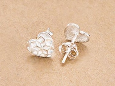 925 Sterling Silver Heart Stud Earrings 8x8.5 mm.