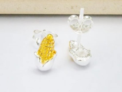 1 pair of 925 Sterling Silver Two Tone Gold & Silver Corn Stud Earrings, 5x9mm.