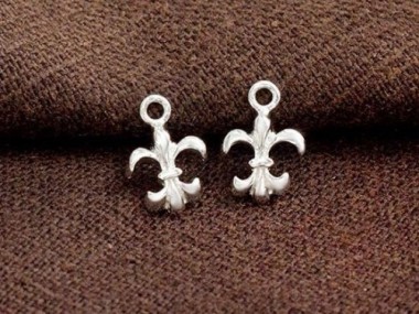 925 Sterling Silver Fleur de lis Charms 8x9 mm.