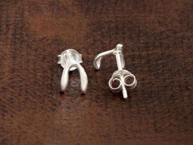 925 Sterling Silver Wishbone Stud Earrings 6x8mm.