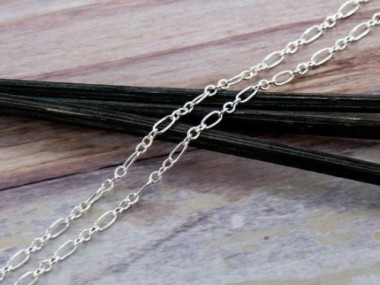 925 Sterling Silver Oval Link Chain 2x4 mm.