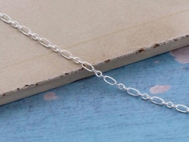 925 Sterling Silver Oval Link Chain 2x4 mm.