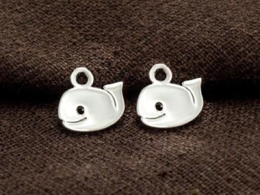 925 Sterling Silver Fish Charms 8x11mm.