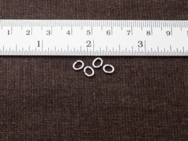 925 Sterling Silver Oval Opened Jump Rings 4.5x5.5 mm.