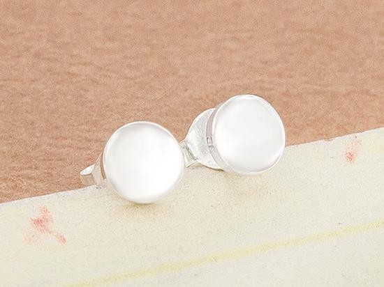 1 pair of 925 Sterling Silver Tiny Circle Disc Stud Earrings 5mm. minimalist earrings , Polish Finished