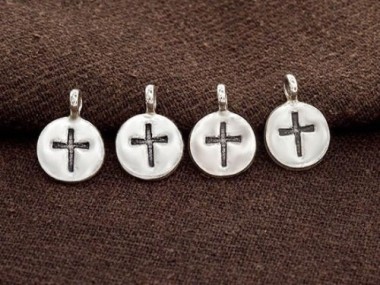 Karen Hill Tribe Silver Cross Printed Circle Disc Charms 10.5mm.