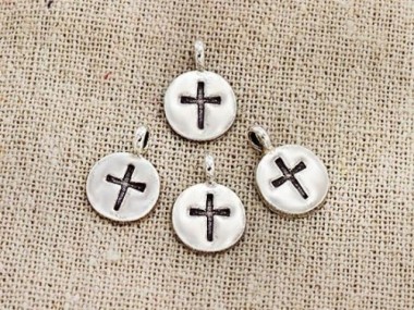 Karen Hill Tribe Silver Cross Printed Circle Disc Charms 10.5mm.