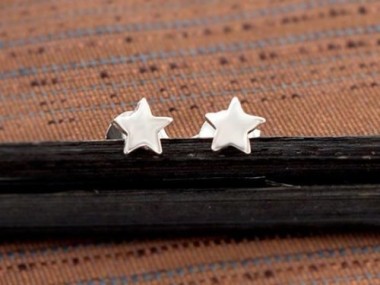 925 Sterling Silver Tiny Star Stud Earrings 4mm