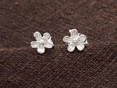 925 Sterling Silver Flower Stud Earrings Post Findings 5.5mm.