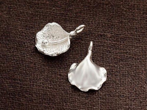 4 of Karen Hill Tribe Silver Calla Lilly Charms 11.5x13.5 mm.