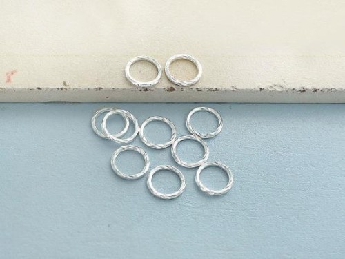 10 of 925 Sterling Silver Twisted Closed Circle Rings , Connectors 8x1mm.