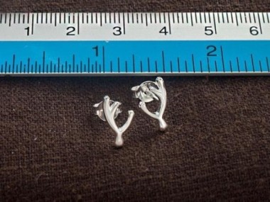 925 Sterling Silver Deer Antler Stud Earrings 5x11mm.